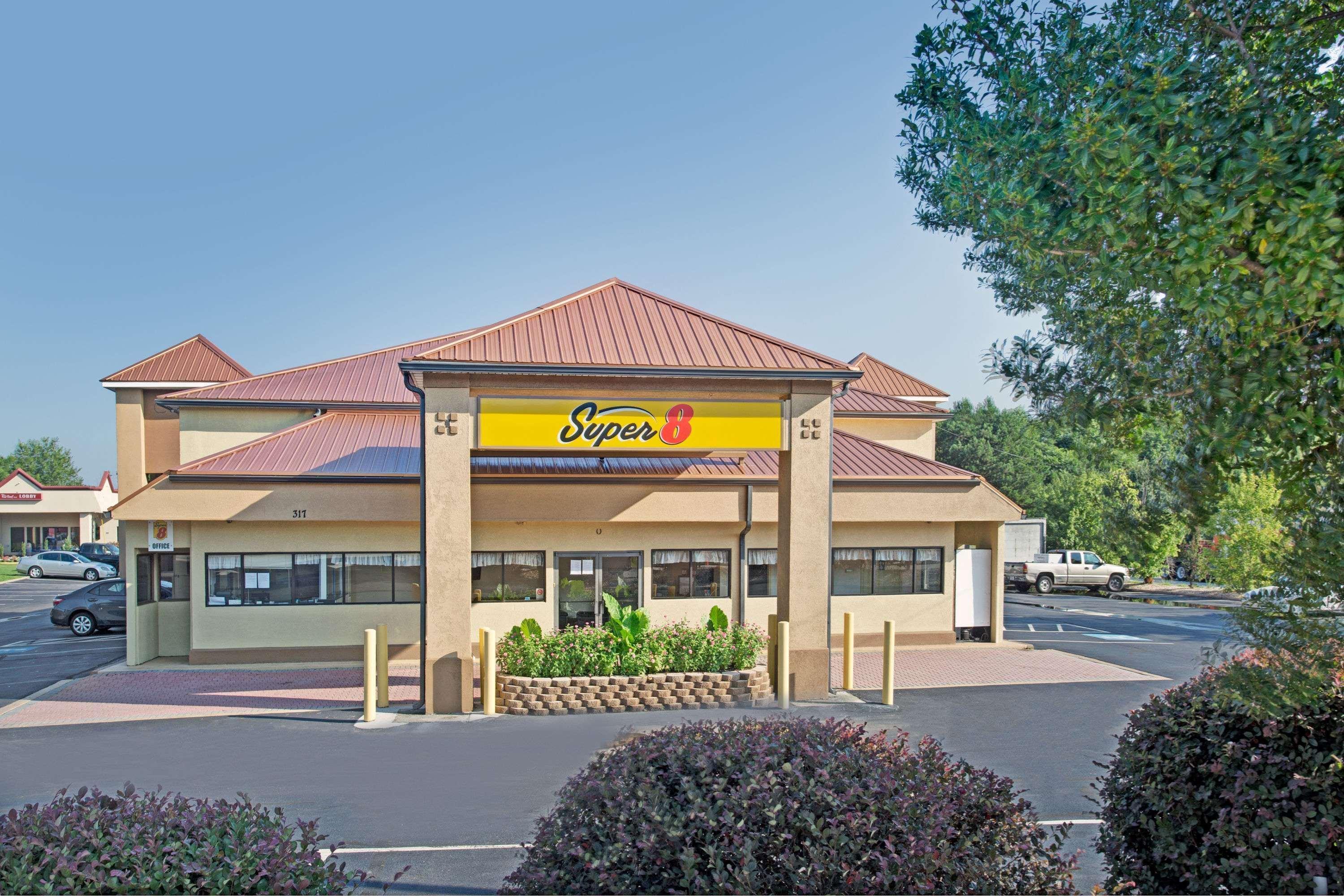 Super 8 By Wyndham Suwanee Ξενοδοχείο Εξωτερικό φωτογραφία