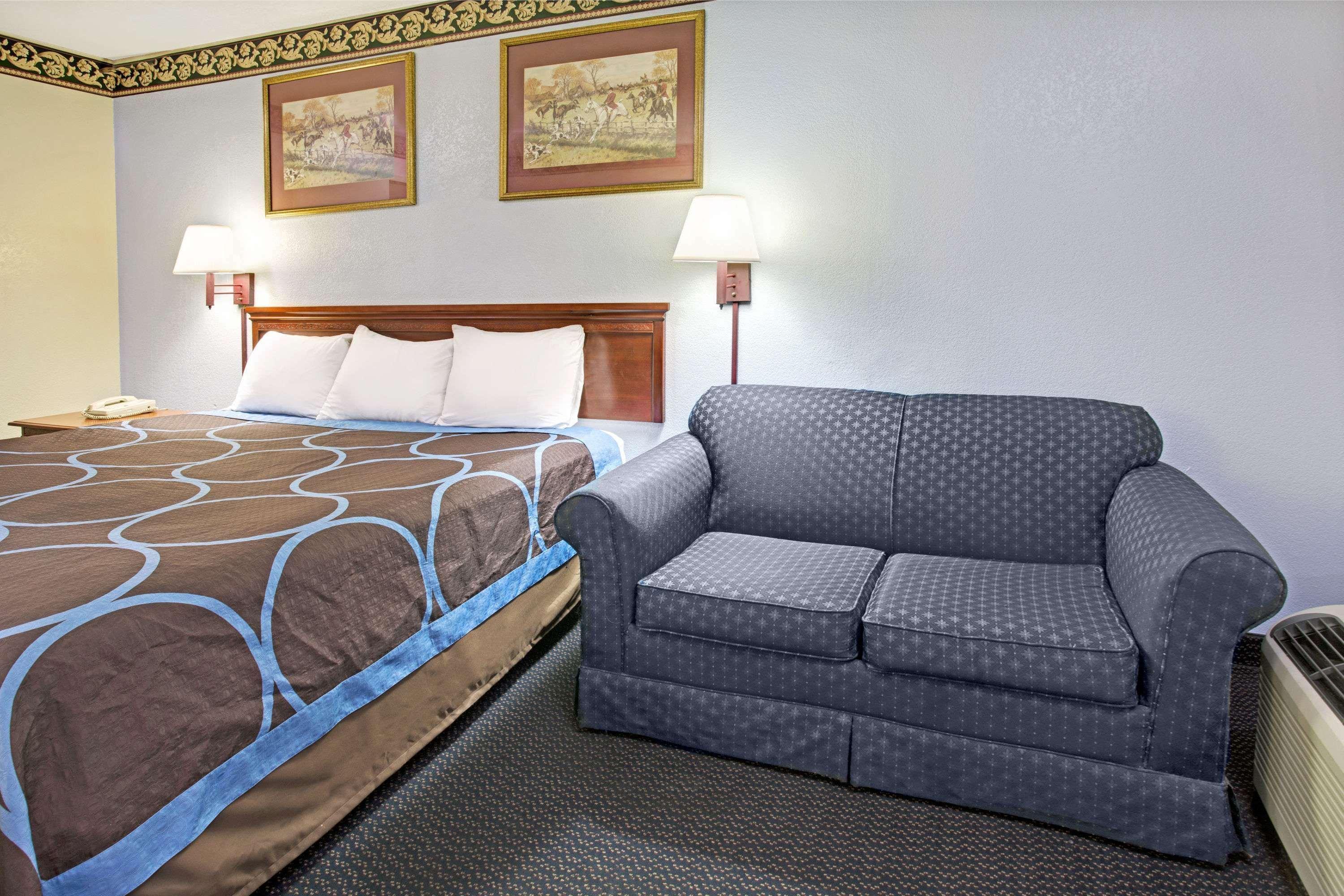 Super 8 By Wyndham Suwanee Ξενοδοχείο Εξωτερικό φωτογραφία